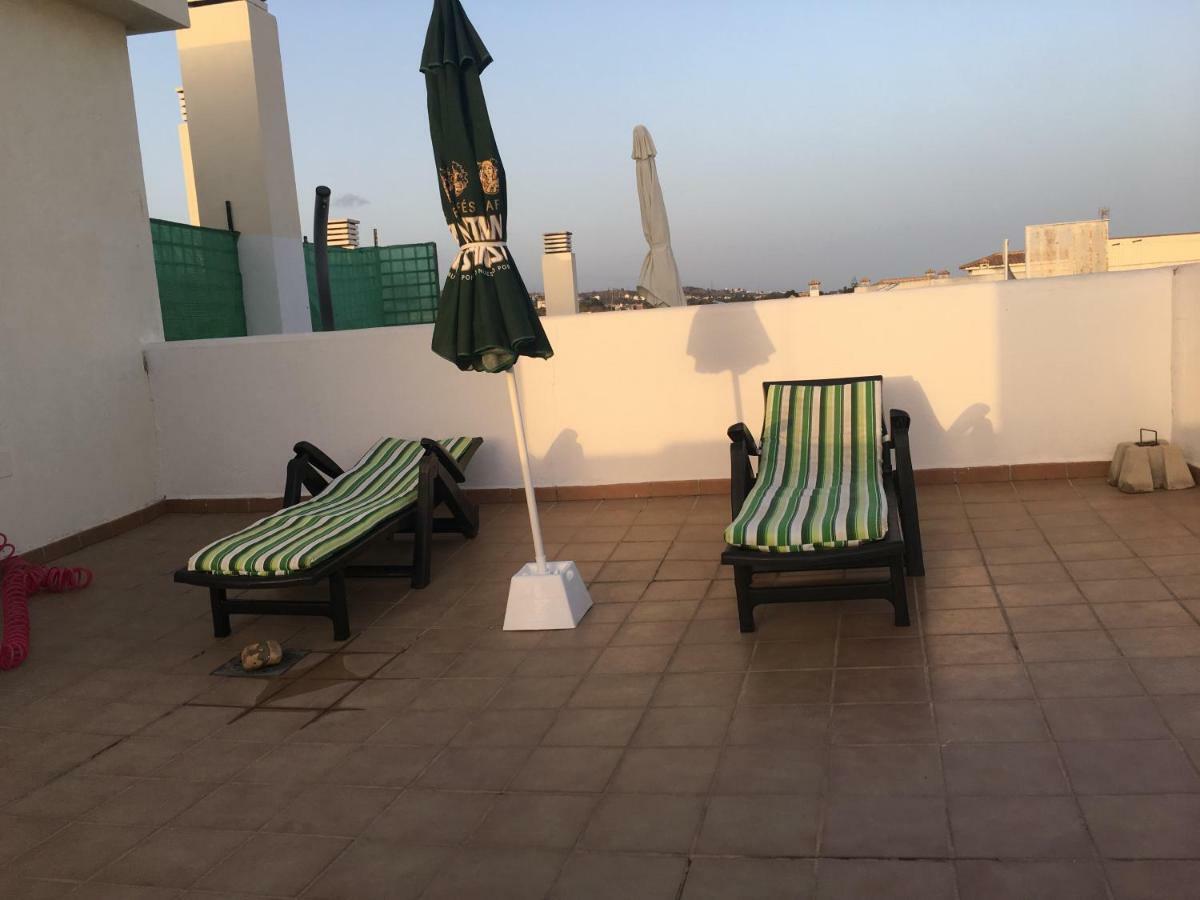 Ferienwohnung Apartamento Atico A 50 Metros De La Playa Will Rincón de la Victoria Exterior foto